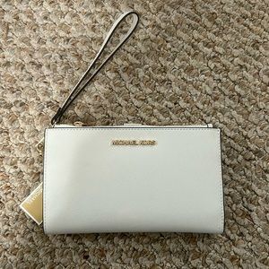 White Leather Michael Kors Wristlet